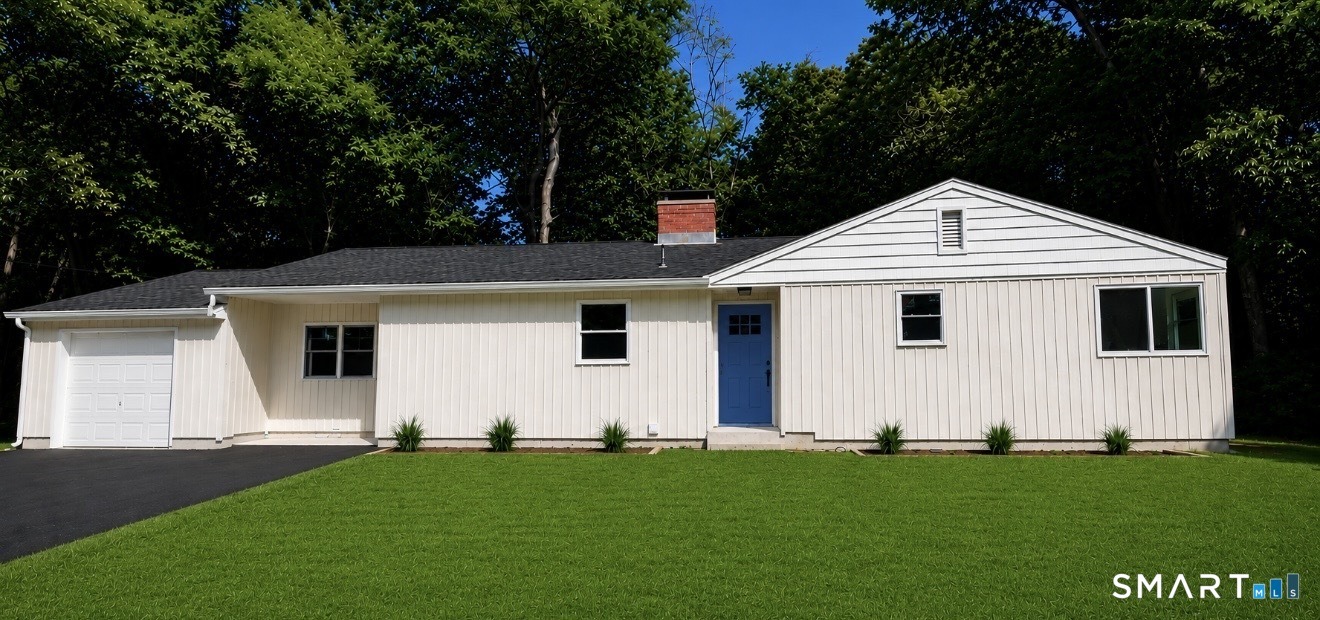 Glenwood Rd, Clinton, CT 06413