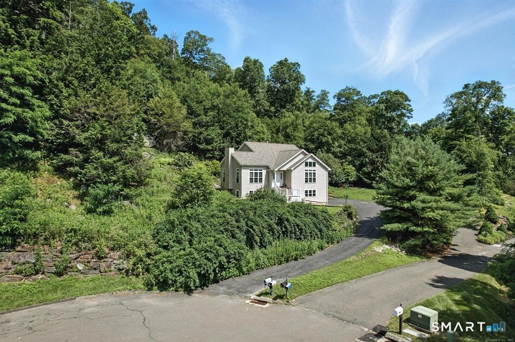 Squantz View Dr, New Fairfield, CT 06812 #1