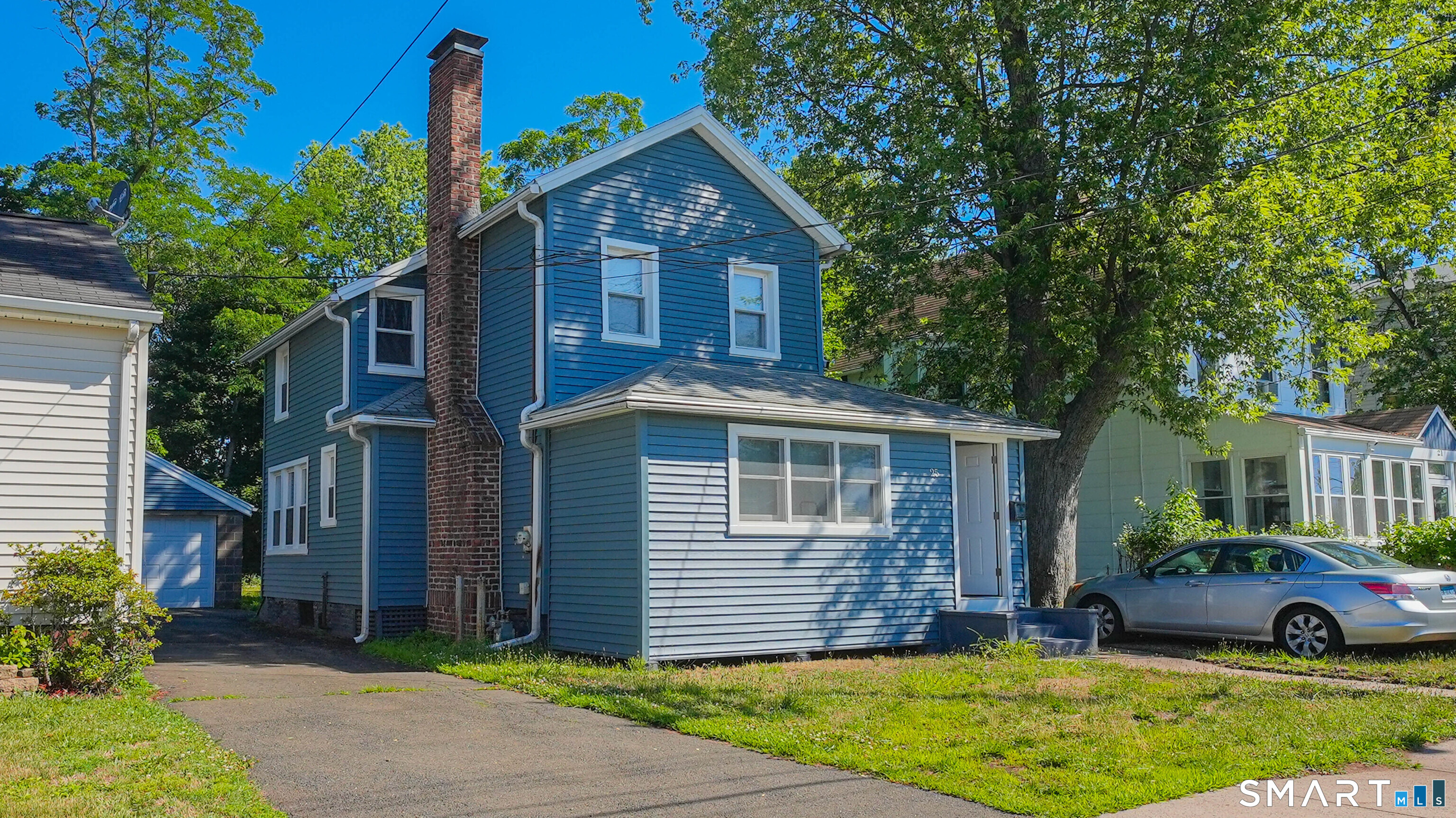 Richards St, West Haven, CT 06516