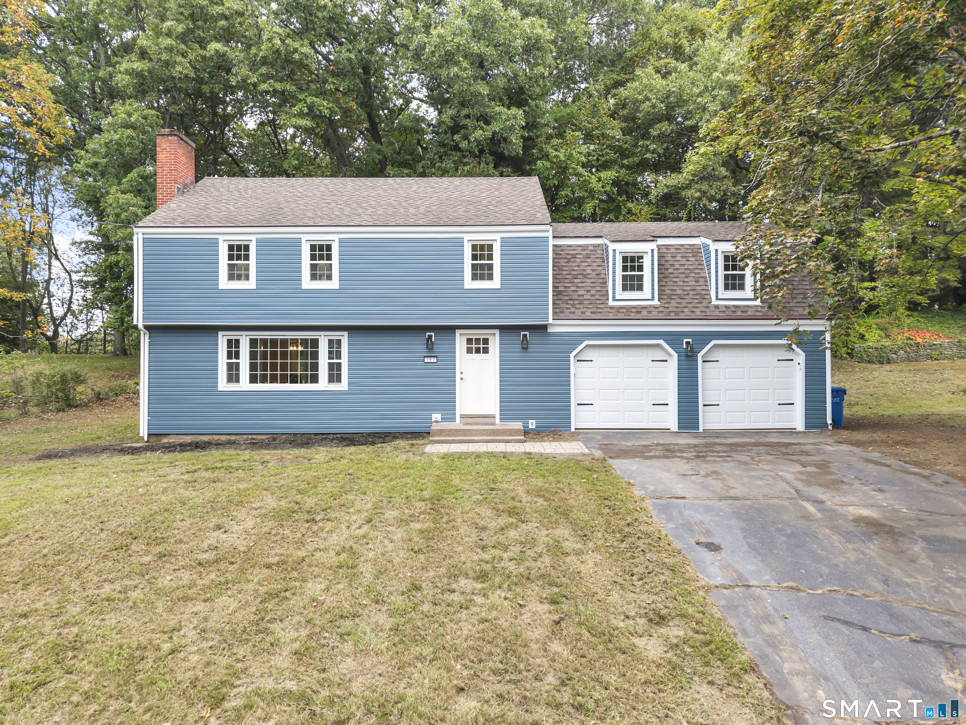 Carriage Dr, Glastonbury, CT 06033