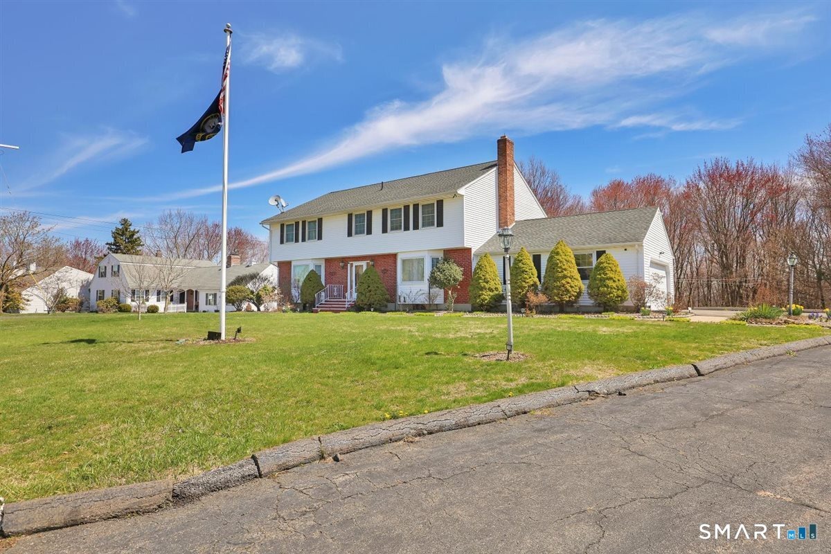 Neill Dr, Watertown, CT 06795 #1