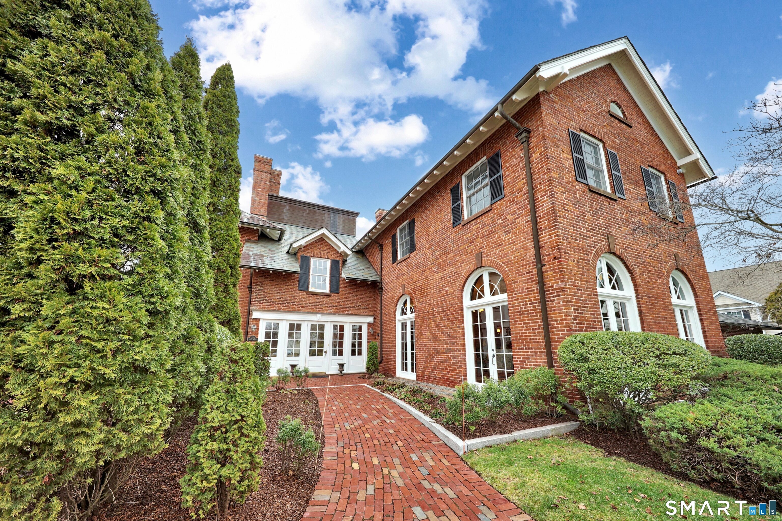 Asylum Ave, Hartford, CT 06105 #1