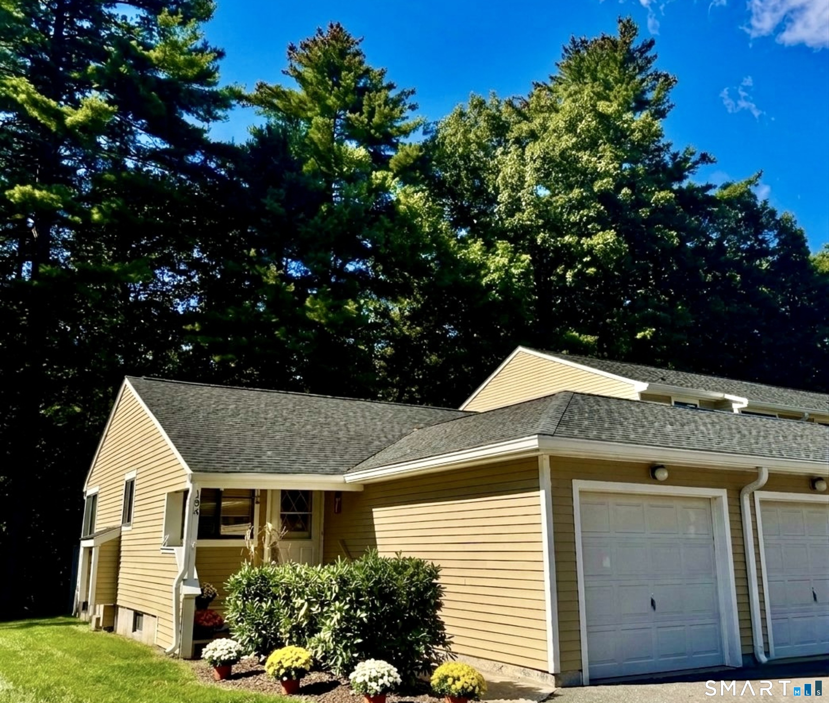 Wiggins Farm Dr, Simsbury, CT 06070