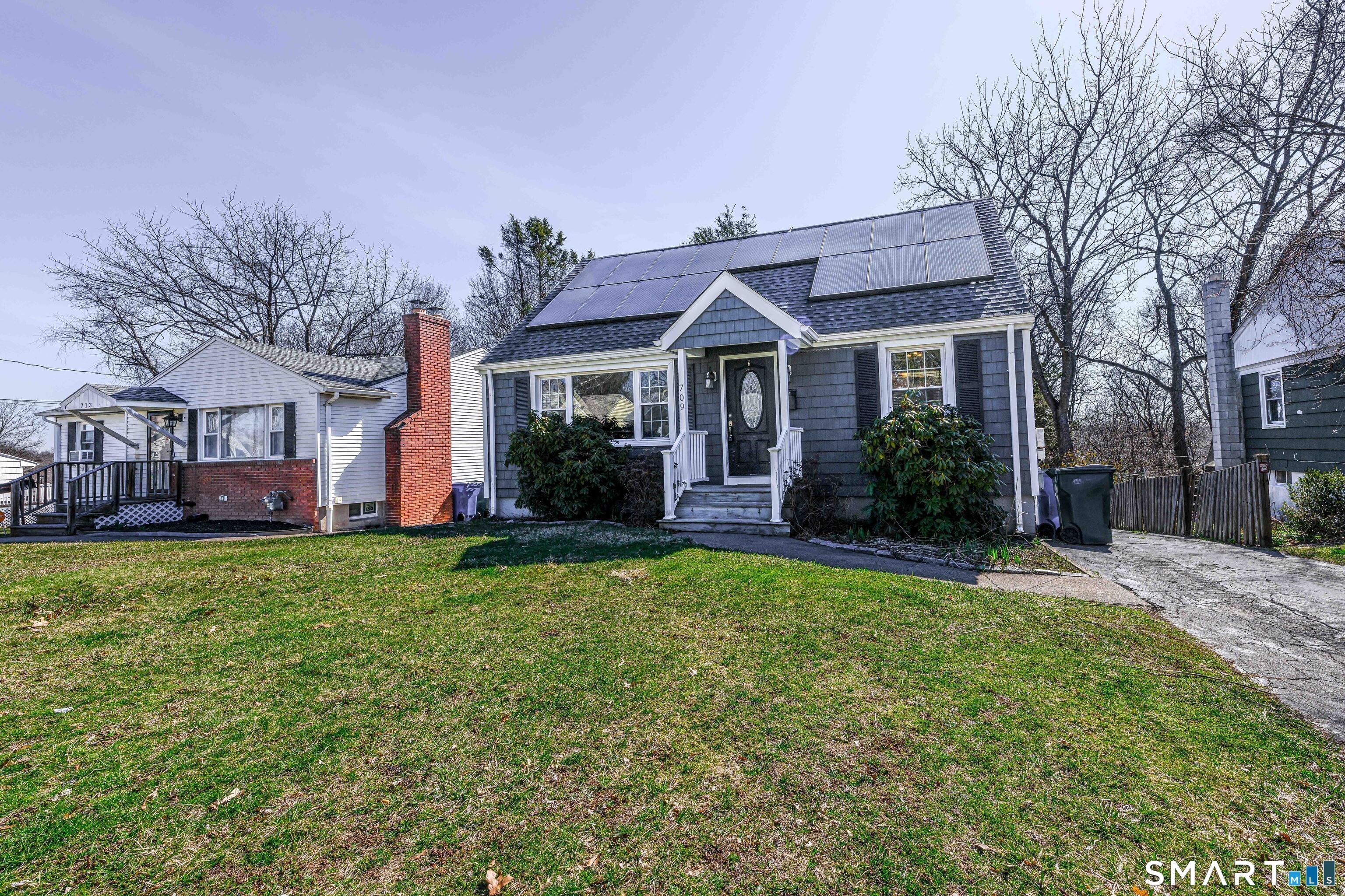 Pine Rock Ave, Hamden, CT 06514