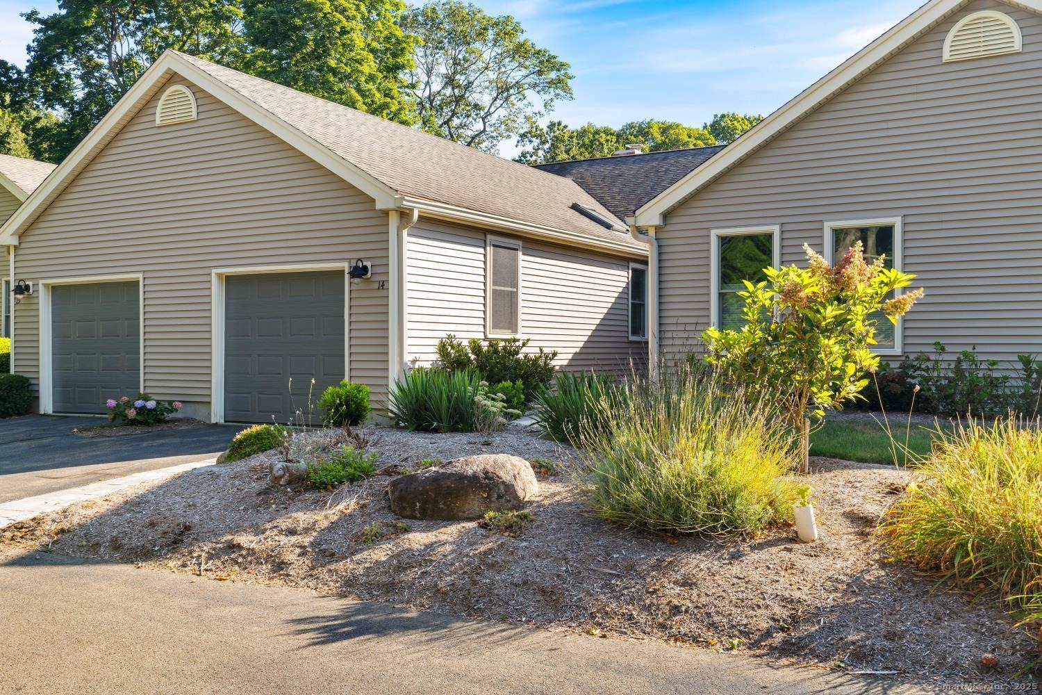 Coulter St, Old Saybrook, CT 06475