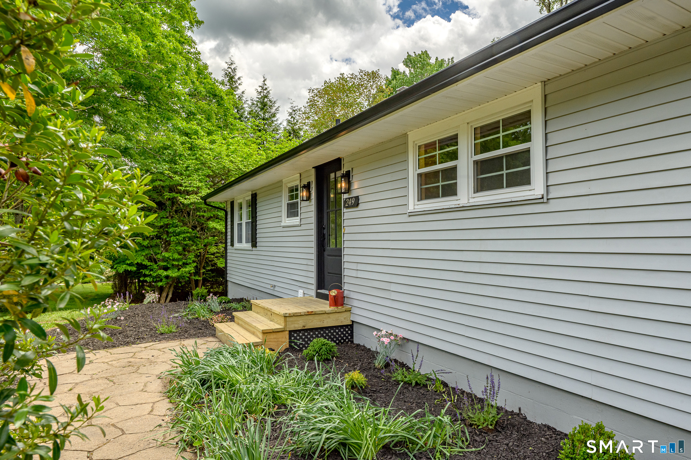 Pond Hill Rd, Moosup, CT 06354