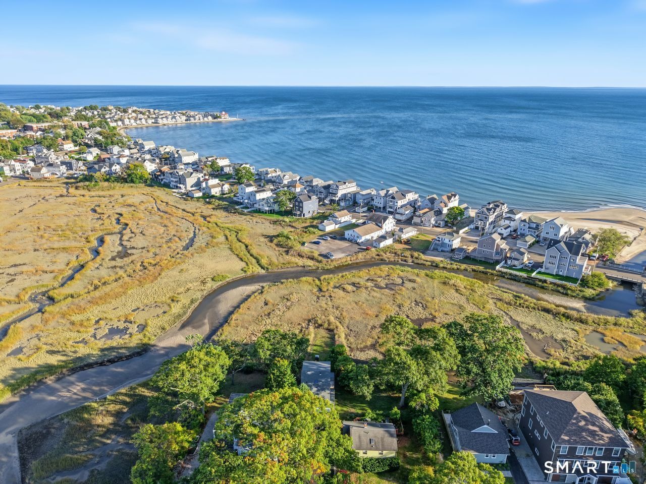 Summer Pl, Milford, CT 06460