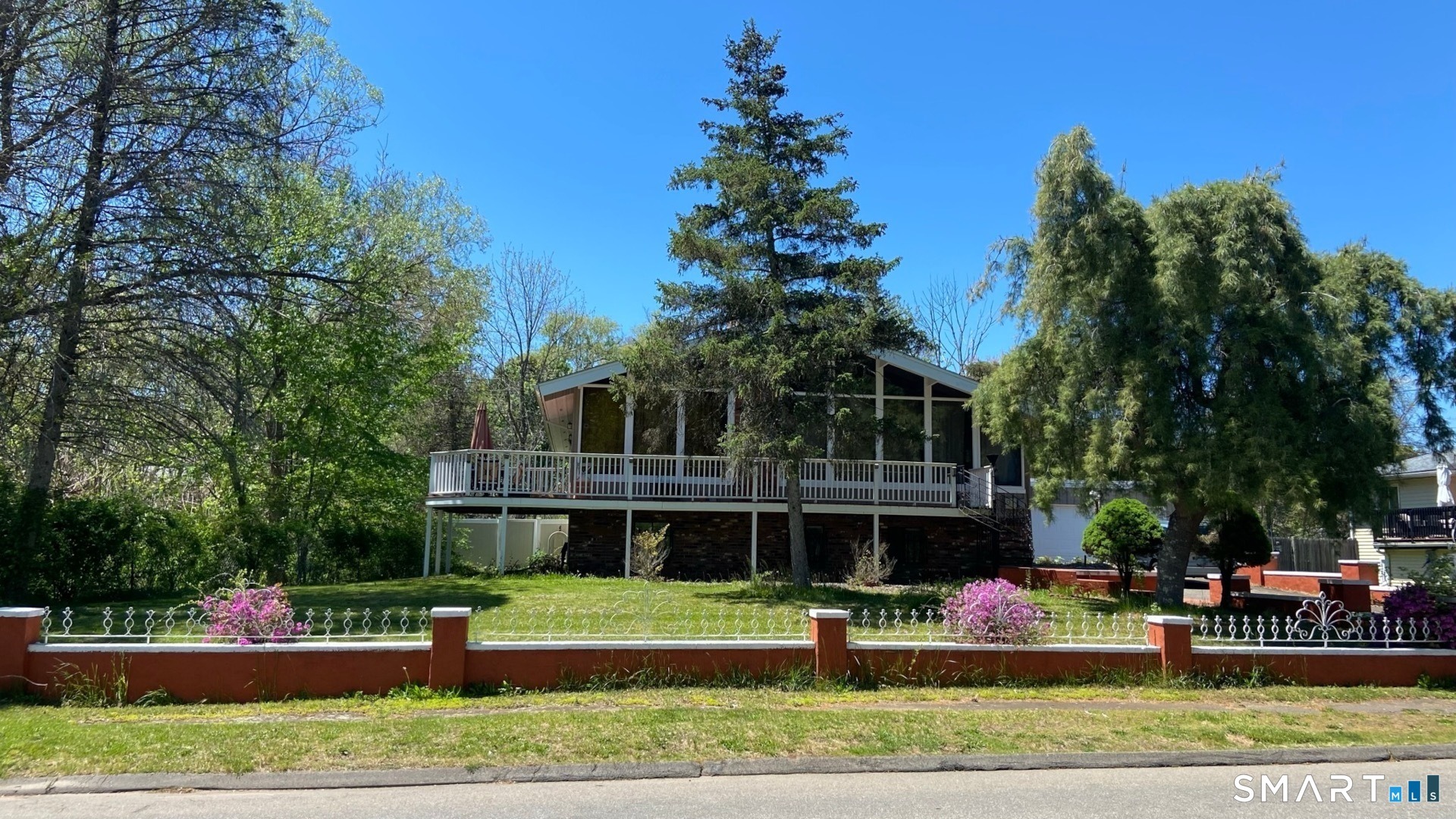 Millbrook Rd, Middletown, CT 06457