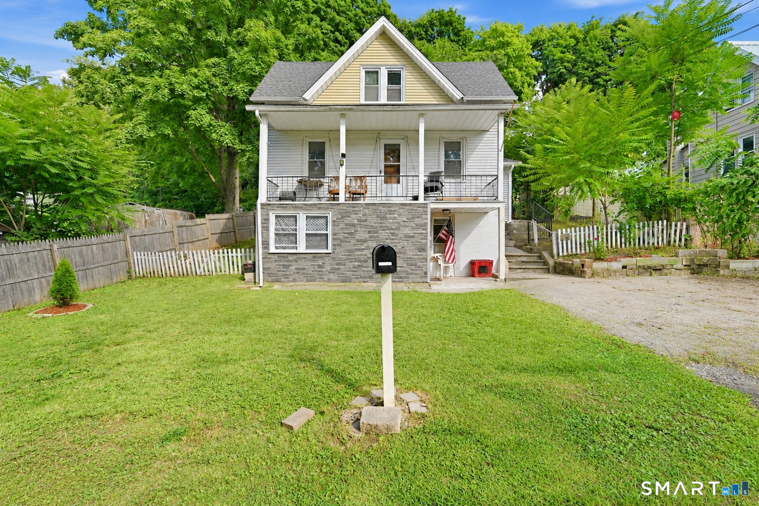 Thomas St, Waterbury, CT 06706