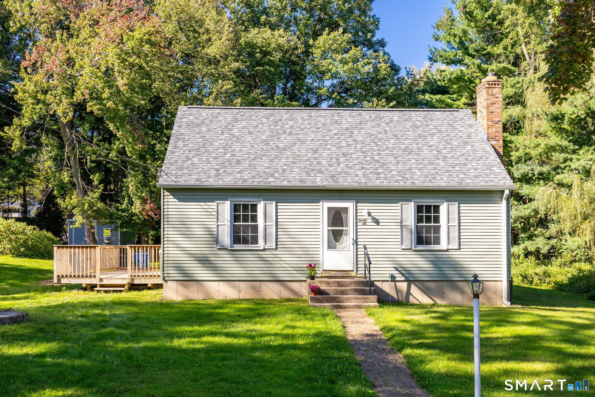 Kilmartin Ave, Bristol, CT 06010
