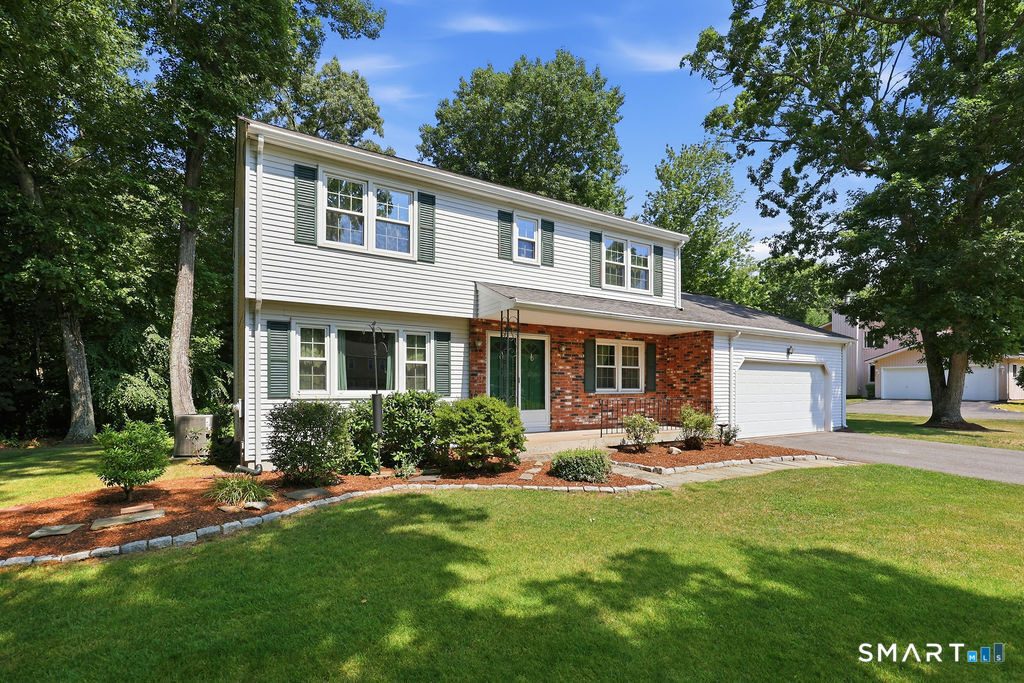 Eastbury Hill Rd, Glastonbury, CT 06033