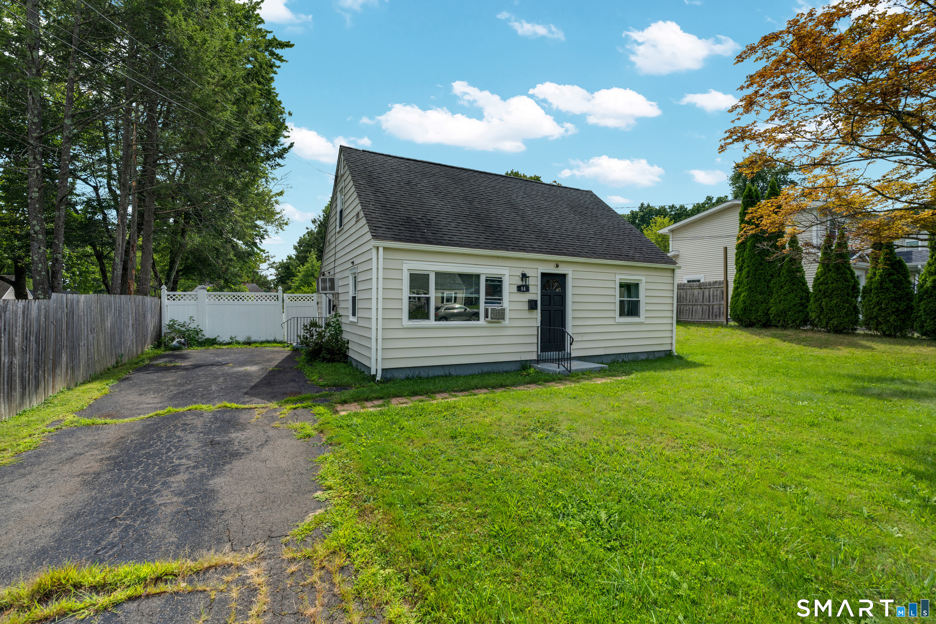 Helen Dr, New Britain, CT 06053 #1