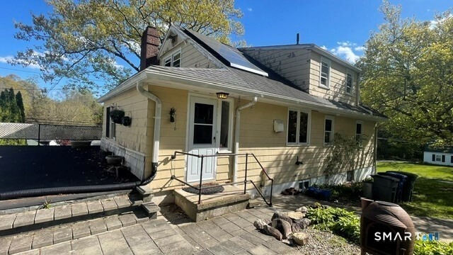 Douglas St, Bridgeport, CT 06606