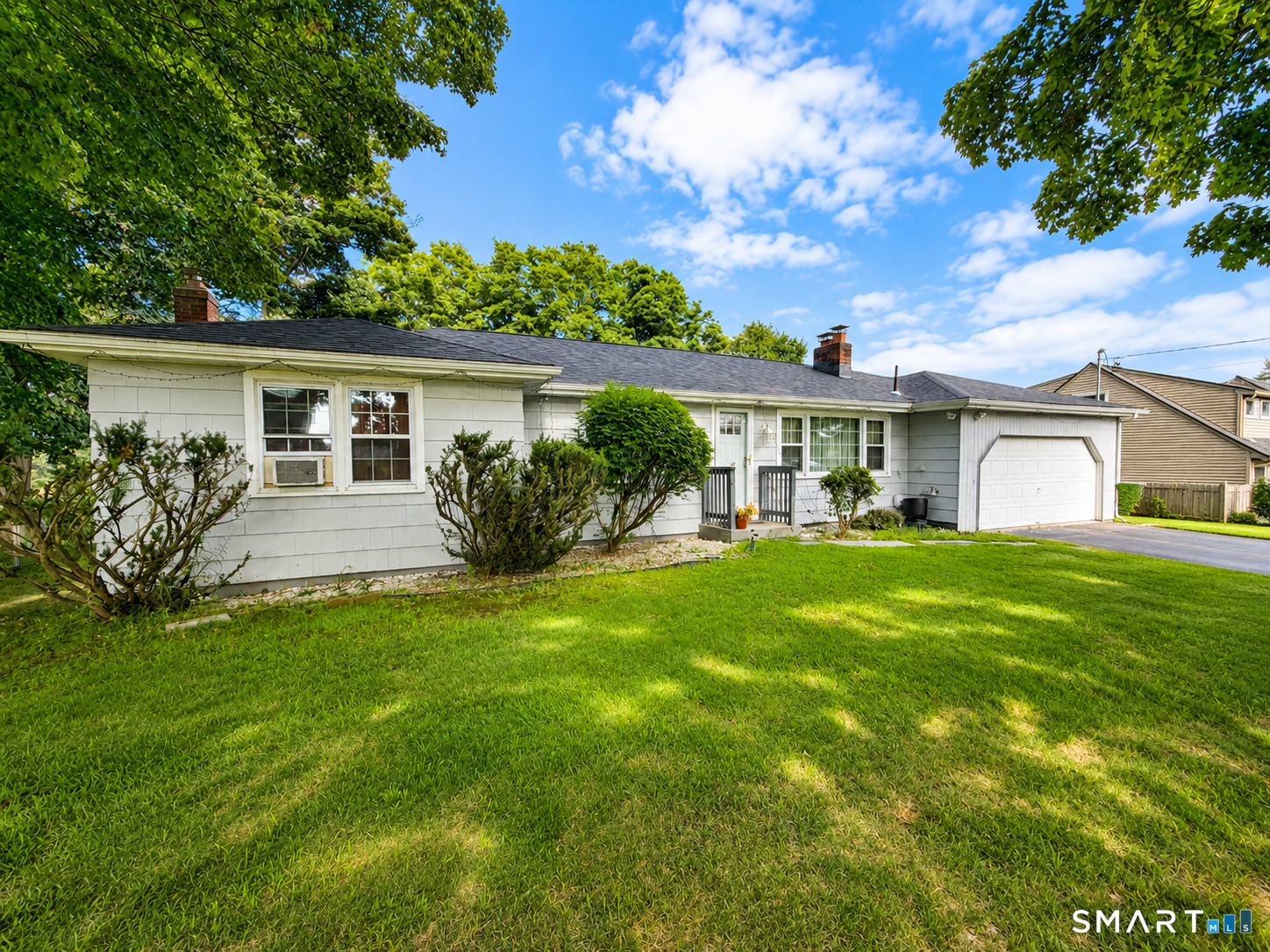 Higby Rd, Middletown, CT 06457
