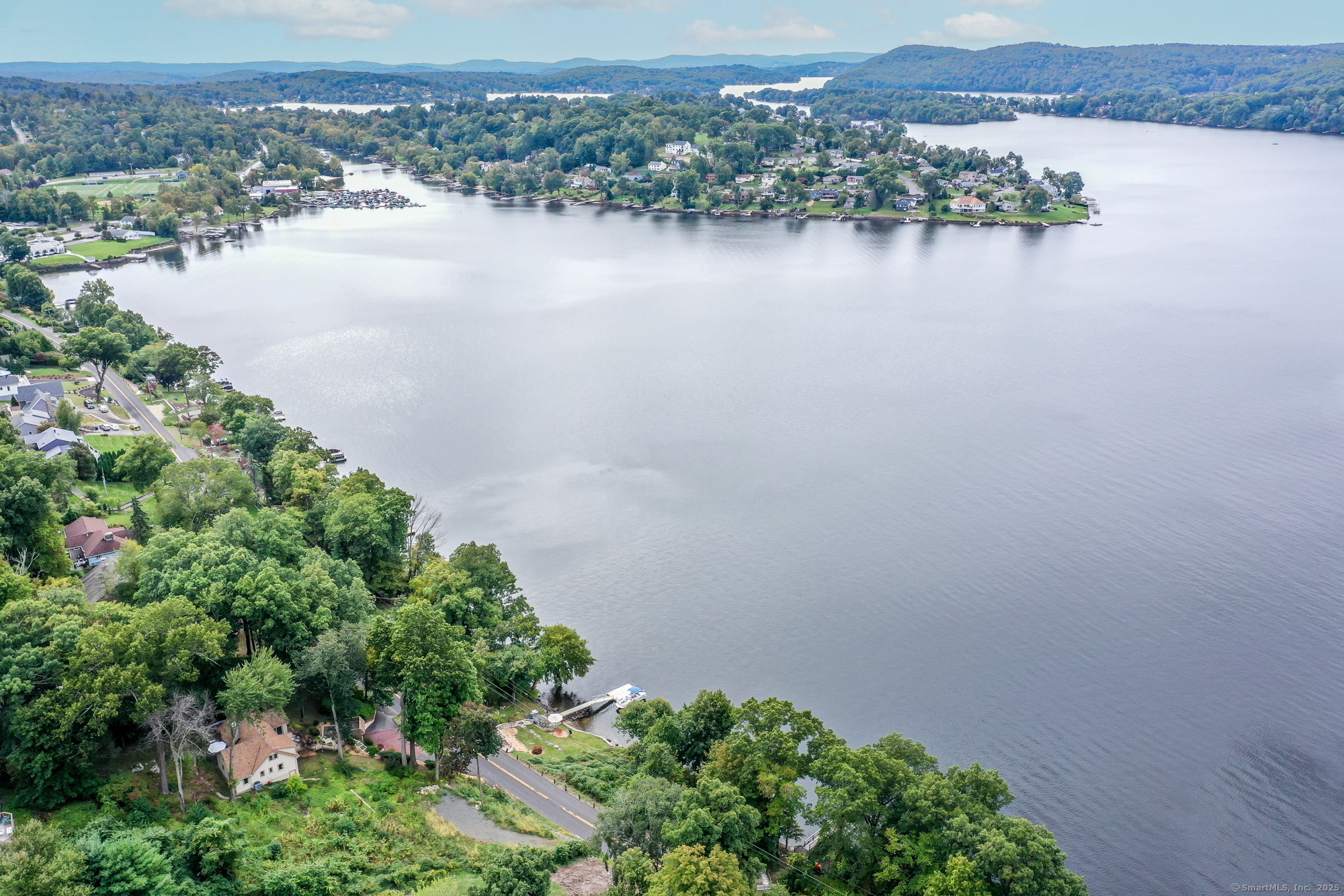 Lake Shore Dr, Brookfield, CT 06804