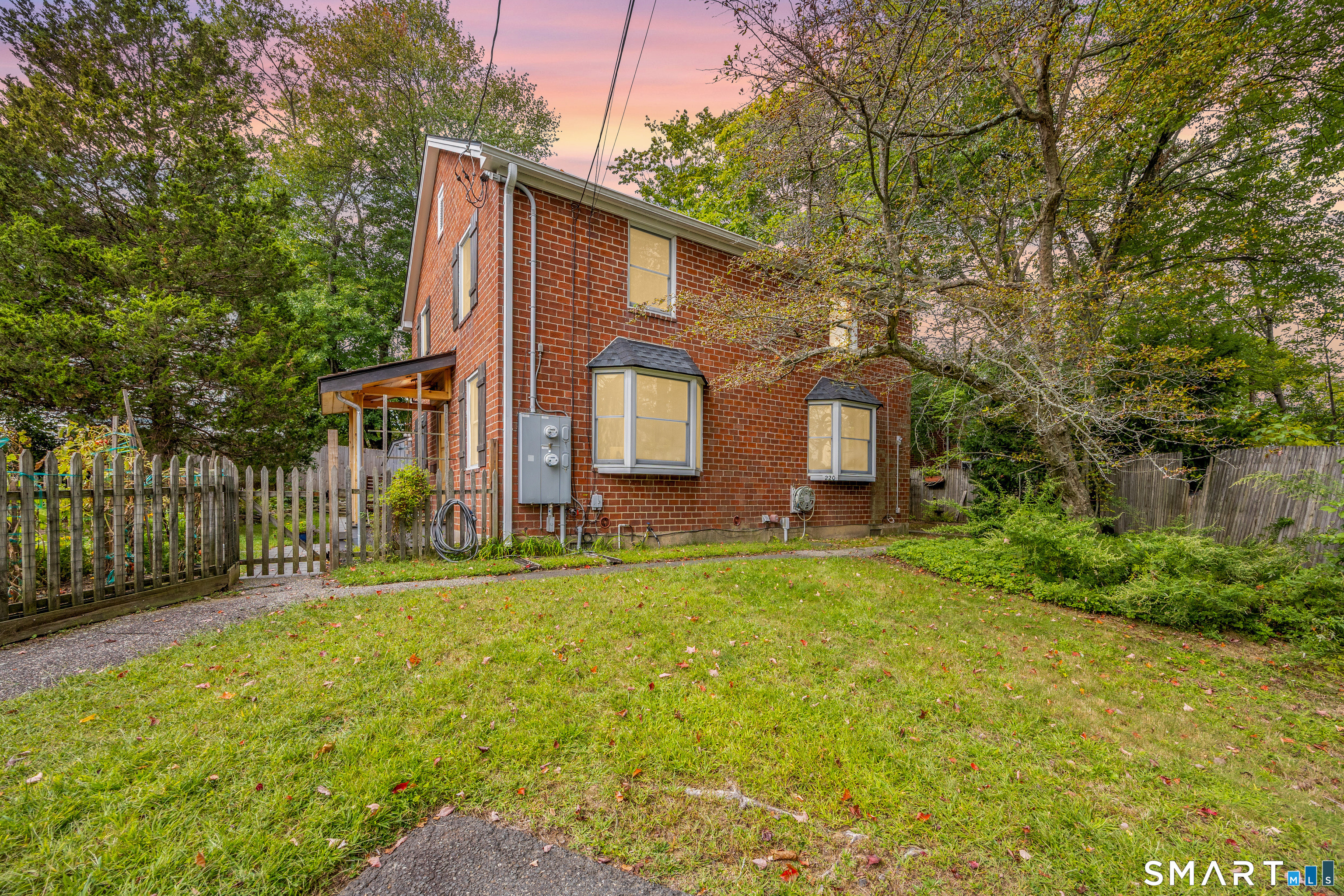 Melville Dr, Fairfield, CT 06825