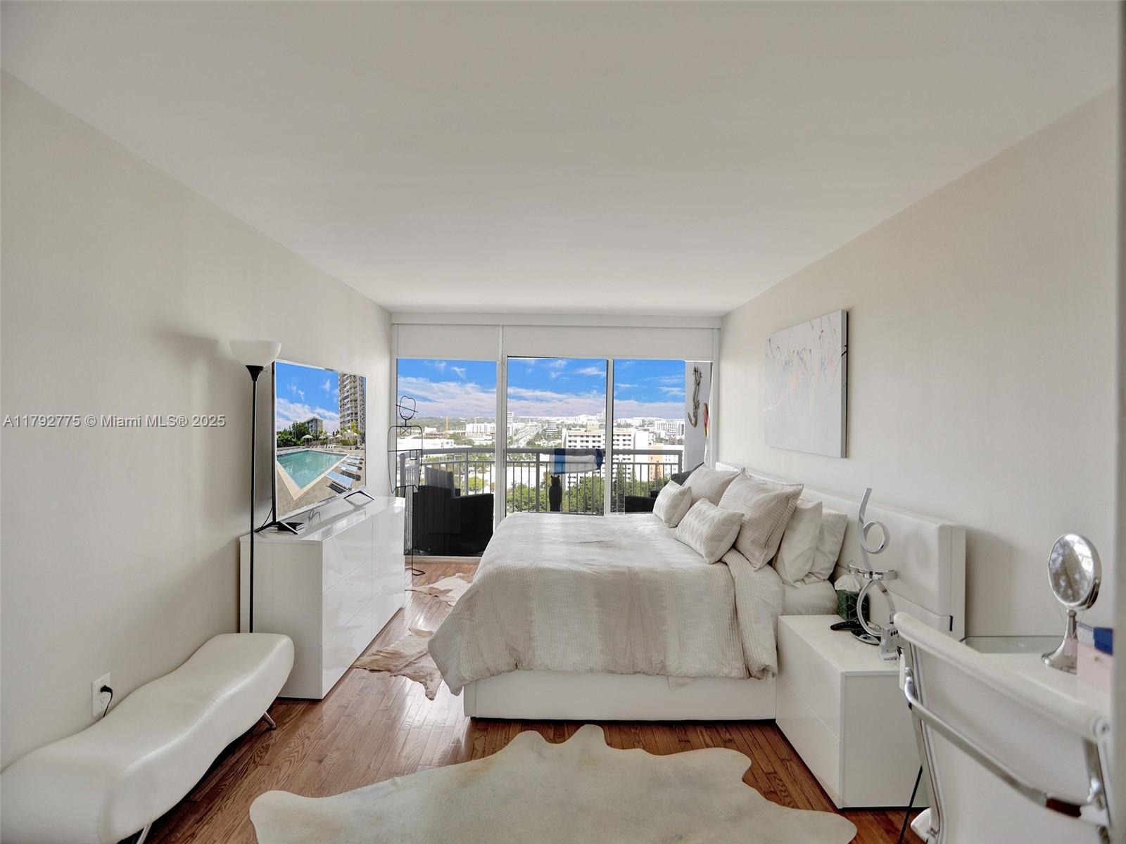 Biscayne Blvd, Aventura, FL 33160