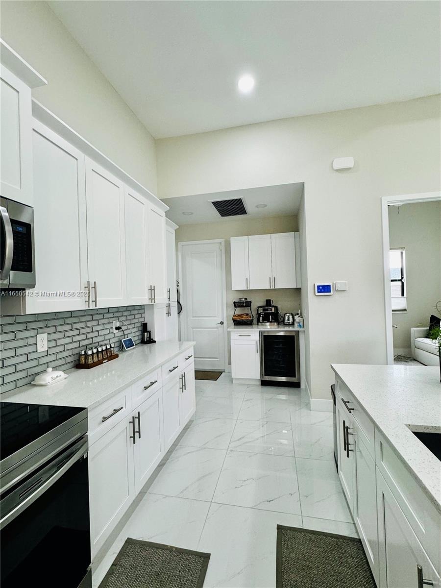 9th St, Cape Coral, FL 33909 #1