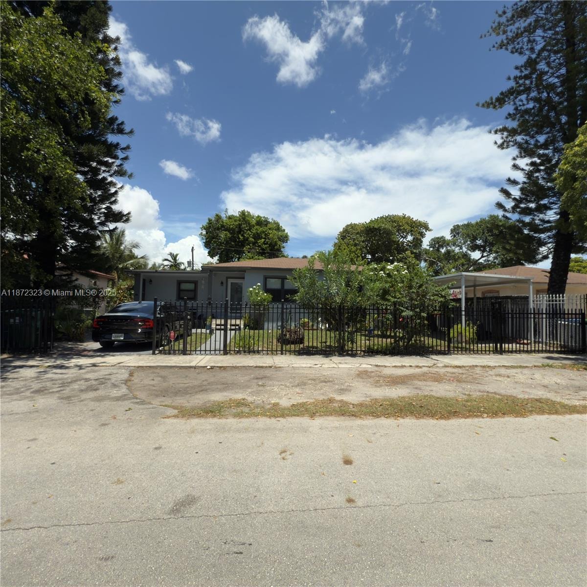 66th St, Miami, FL 33147