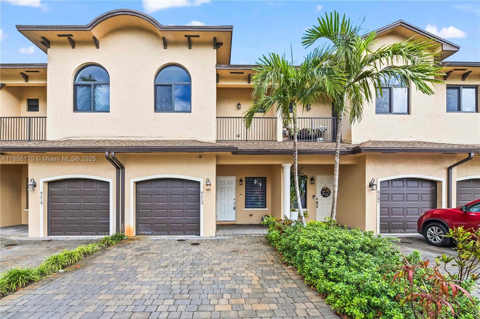 16th St, Pembroke Pines, FL 33024