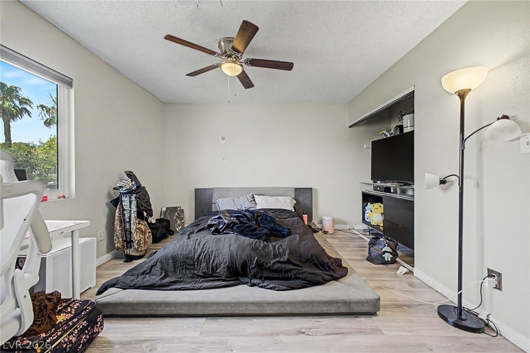 Willow Tree Dr, Las Vegas, NV 89128