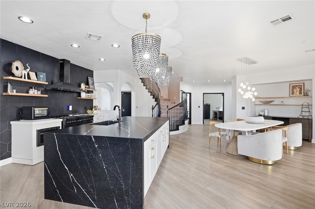 Jake Andrew Ave, North Las Vegas, NV 89086