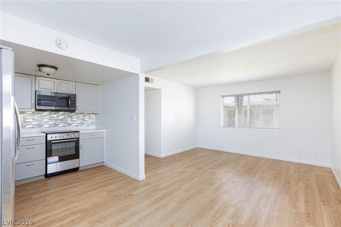 Daisy St, Las Vegas, NV 89119 #1