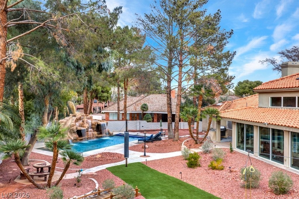 Larkside Ct, Henderson, NV 89014