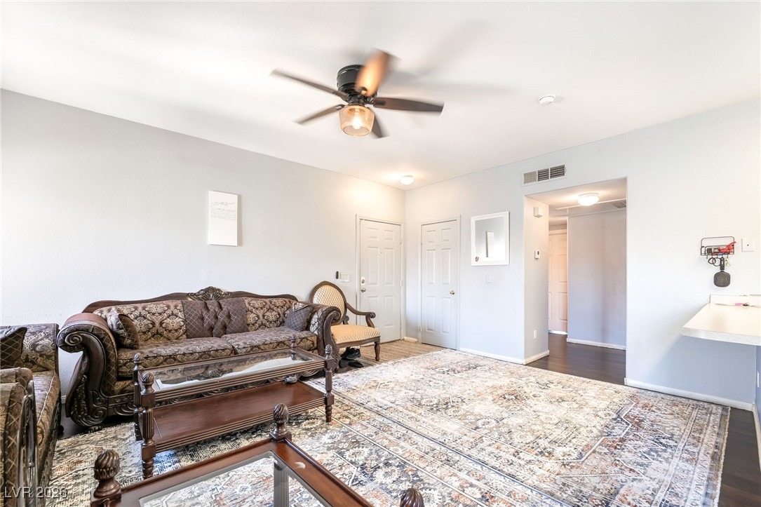 Stephanie St, Henderson, NV 89014