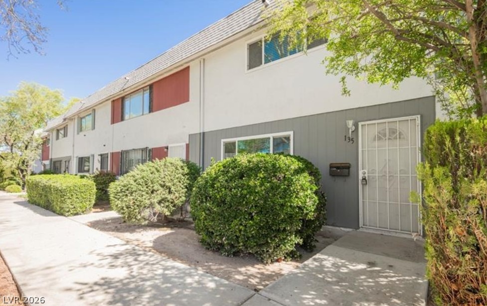 Greenbriar Townhouse Way, Las Vegas, NV 89121