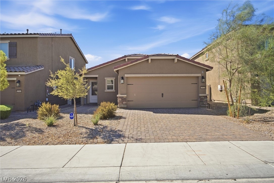 Oro Grande Dr, North Las Vegas, NV 89032