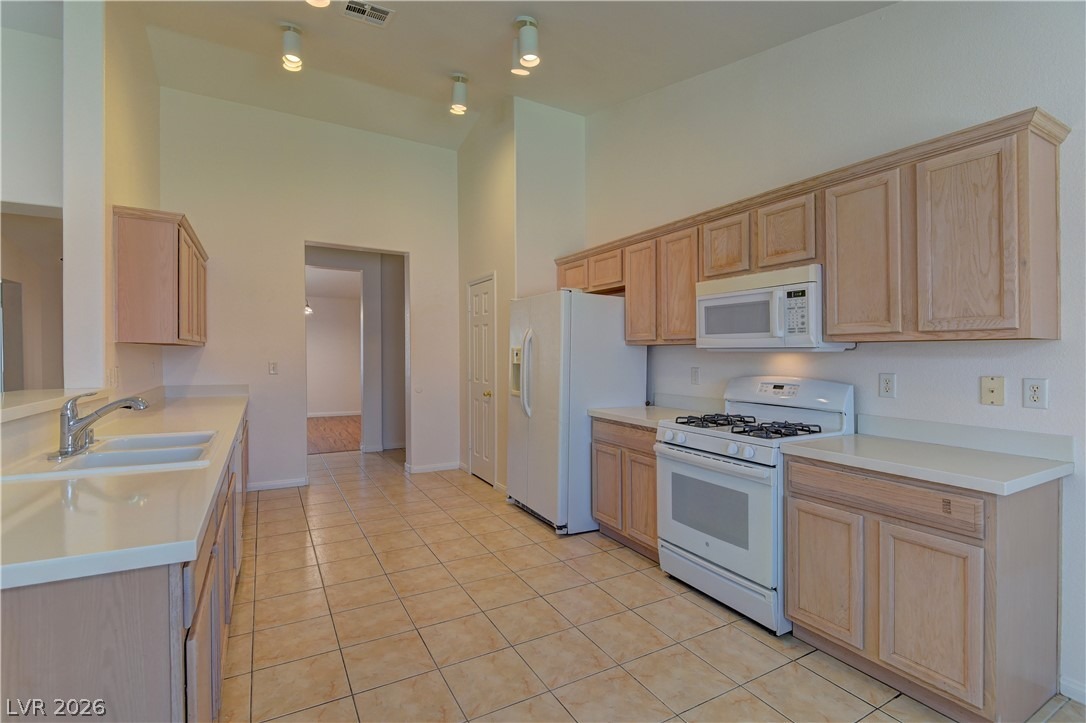 Apron Ct, Las Vegas, NV 89122
