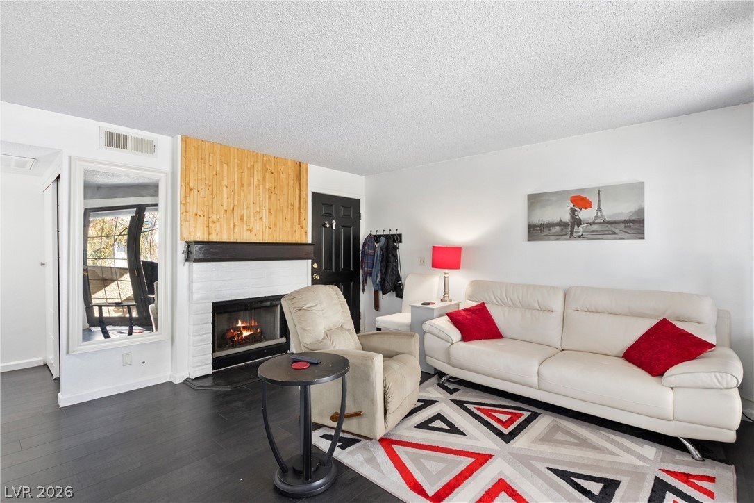 Sanderling Cir, Las Vegas, NV 89103