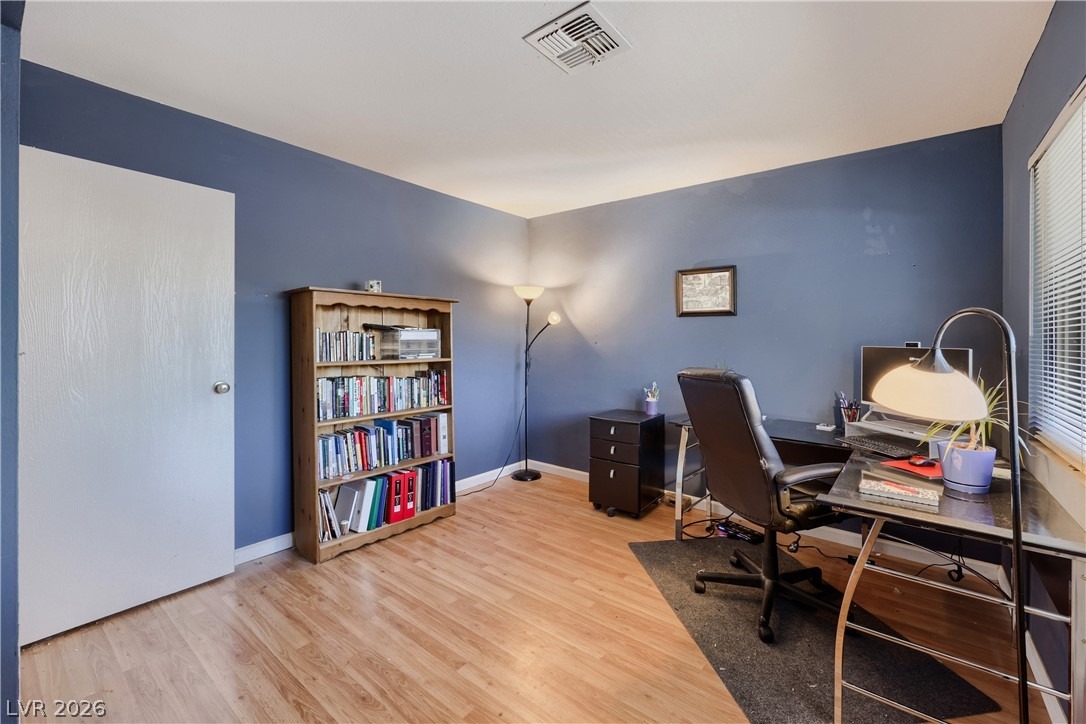 Flamingo Crest Dr, Las Vegas, NV 89121 #1