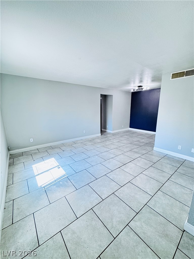 Villa Knolls East Dr, Las Vegas, NV 89120