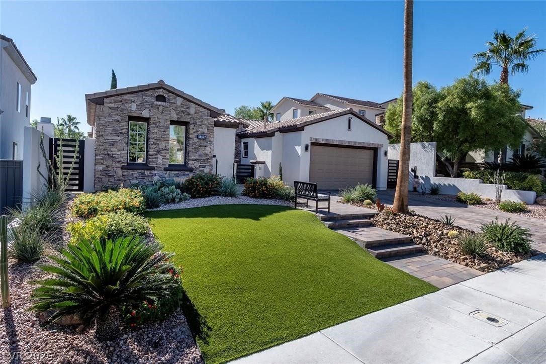 Timber Mountain Ave, Las Vegas, NV 89135