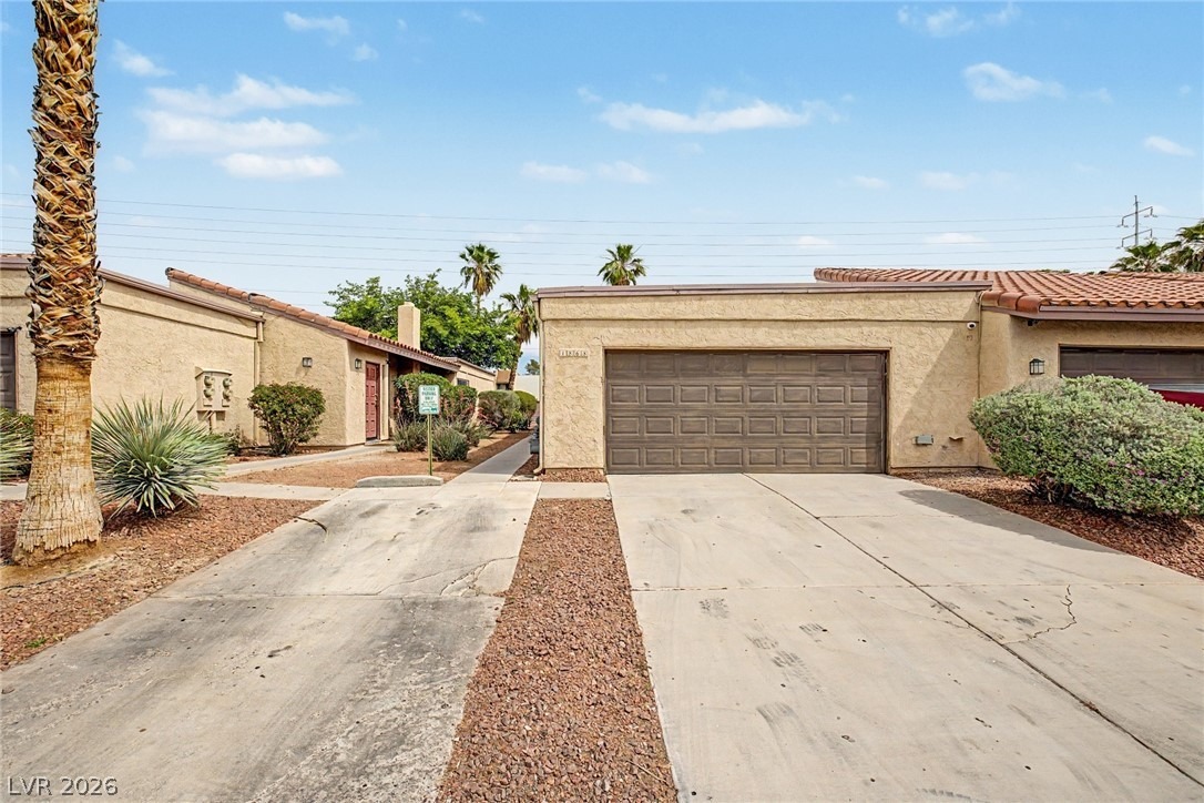 Arbol Verde Way, Las Vegas, NV 89119
