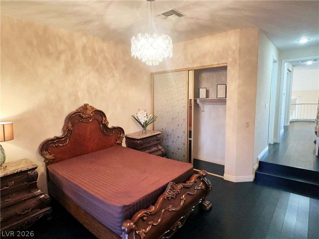 Bermuda Dunes Ave, Las Vegas, NV 89113