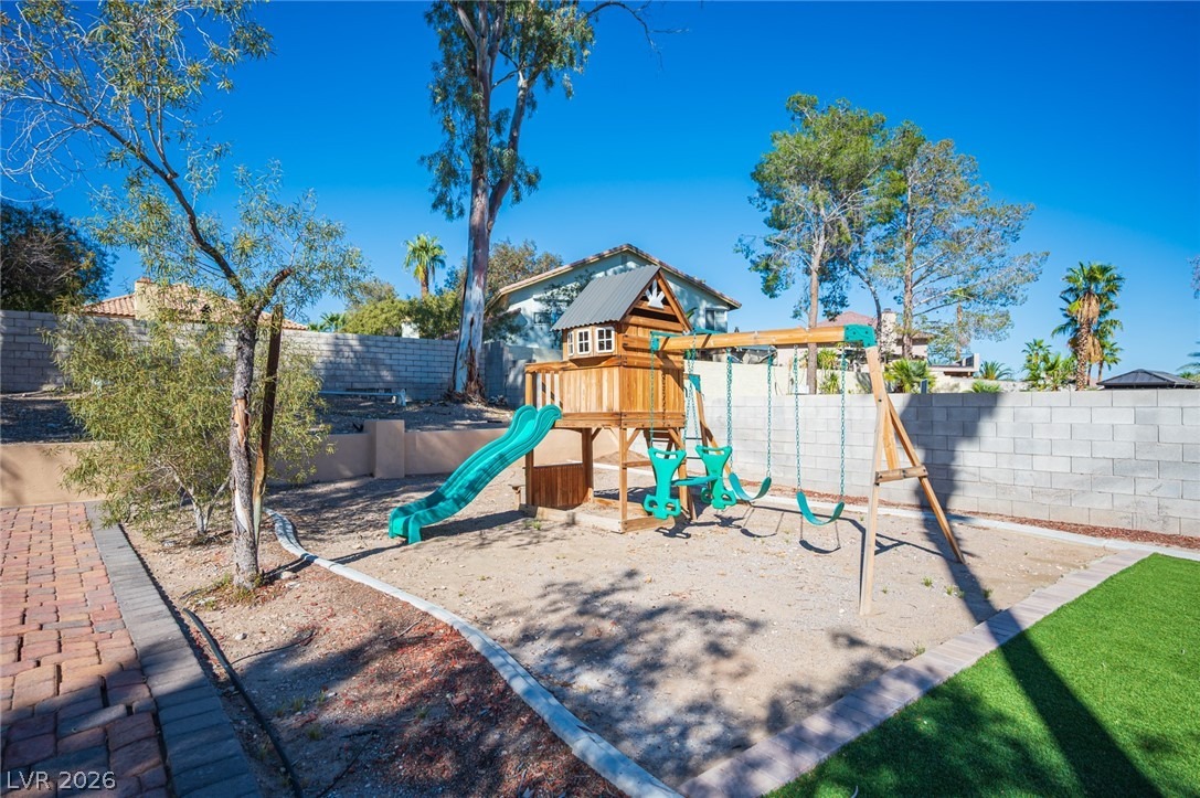 King Solomons Ct, Las Vegas, NV 89117
