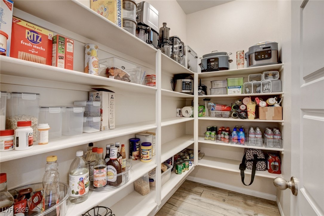 Selston Dr, North Las Vegas, NV 89081 #1
