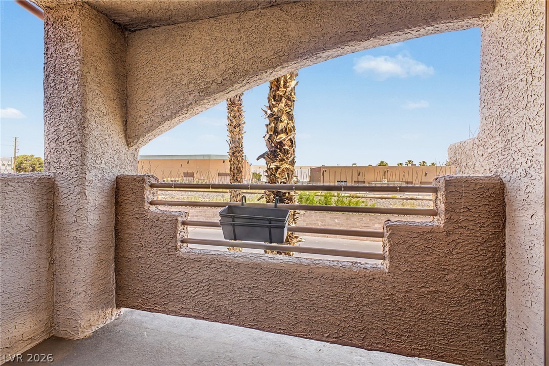 Tamarus St, Las Vegas, NV 89119