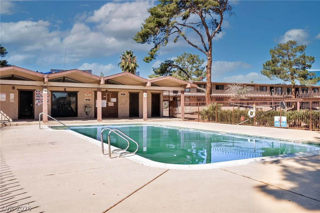 Royal Crest Cir, Las Vegas, NV 89169