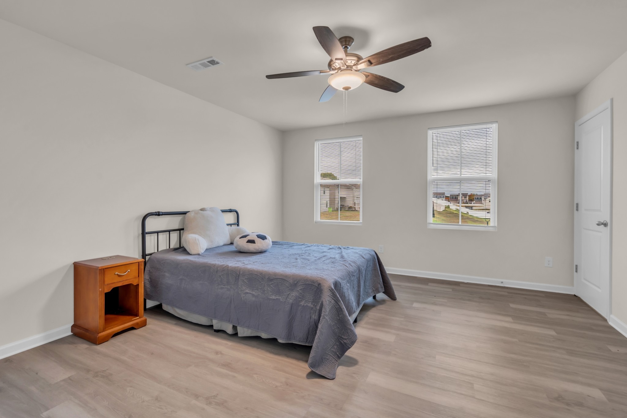 Downs Cir, White House, TN 37188