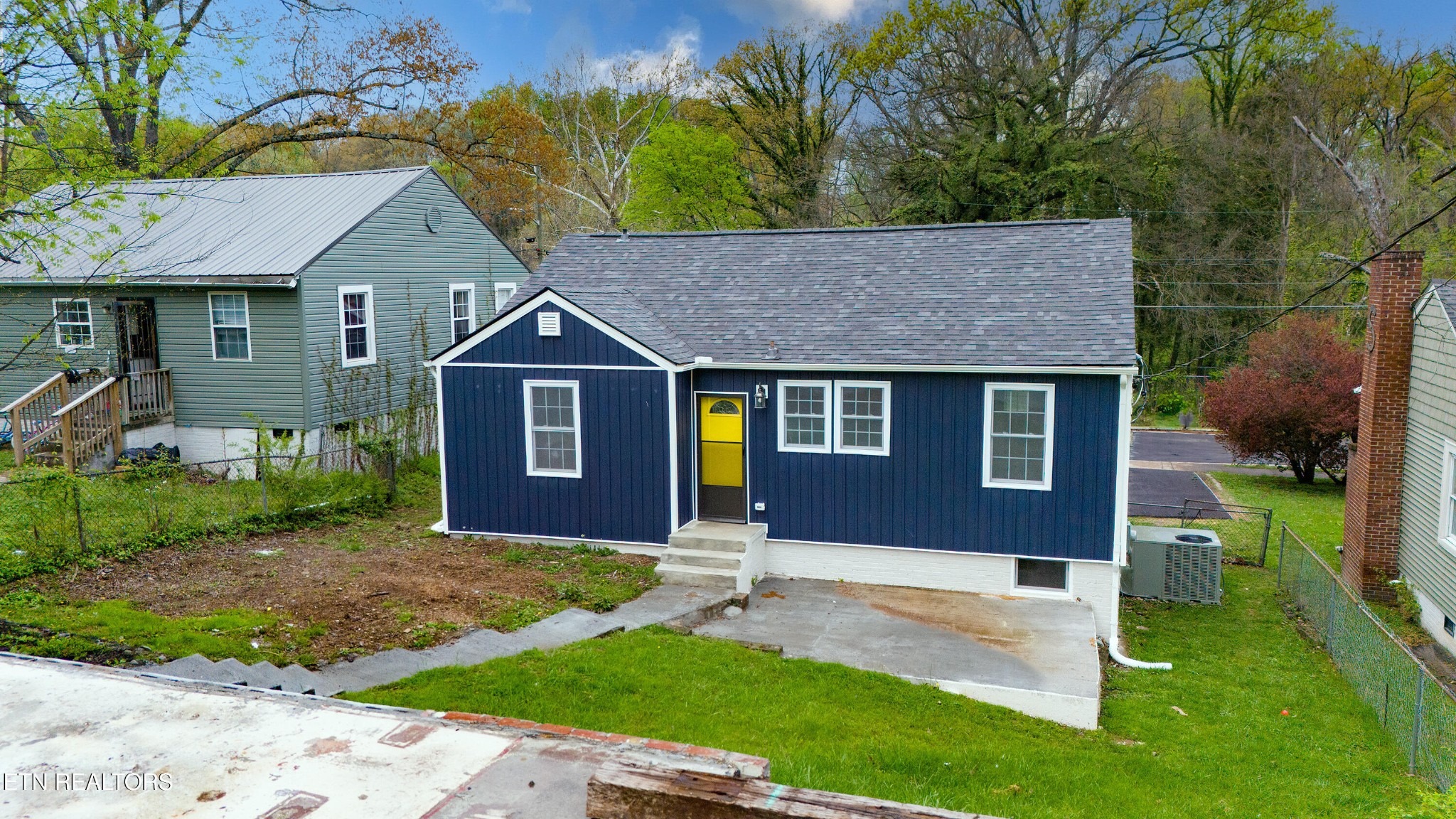 Woodbine Ave, Knoxville, TN 37914