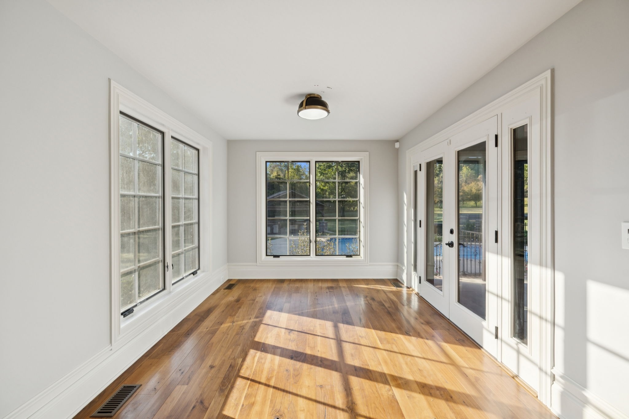 Mires Rd, Mount Juliet, TN 37122