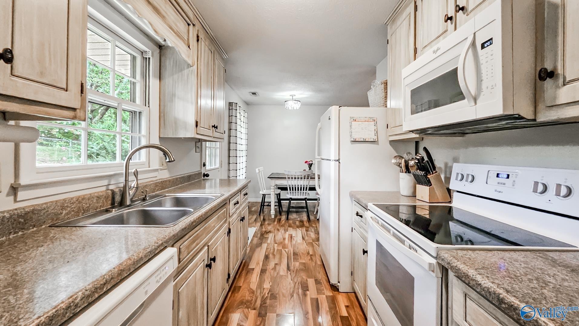 Snake Rd, Athens, AL 35611 #1