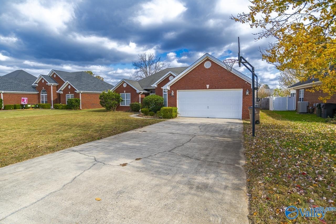 Red Sunset Dr, Decatur, AL 35603 #1