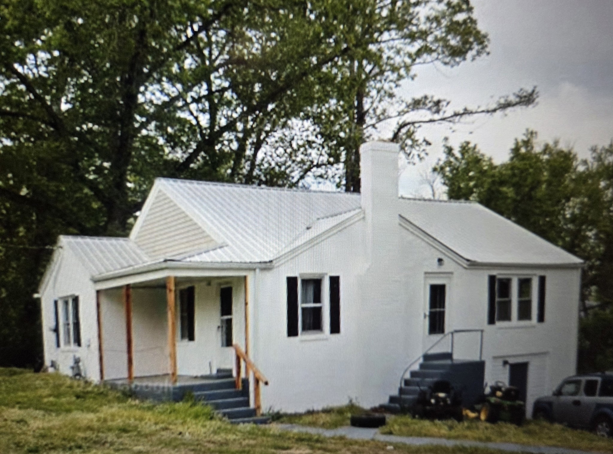 Hurt Ave, Centerville, TN 37033