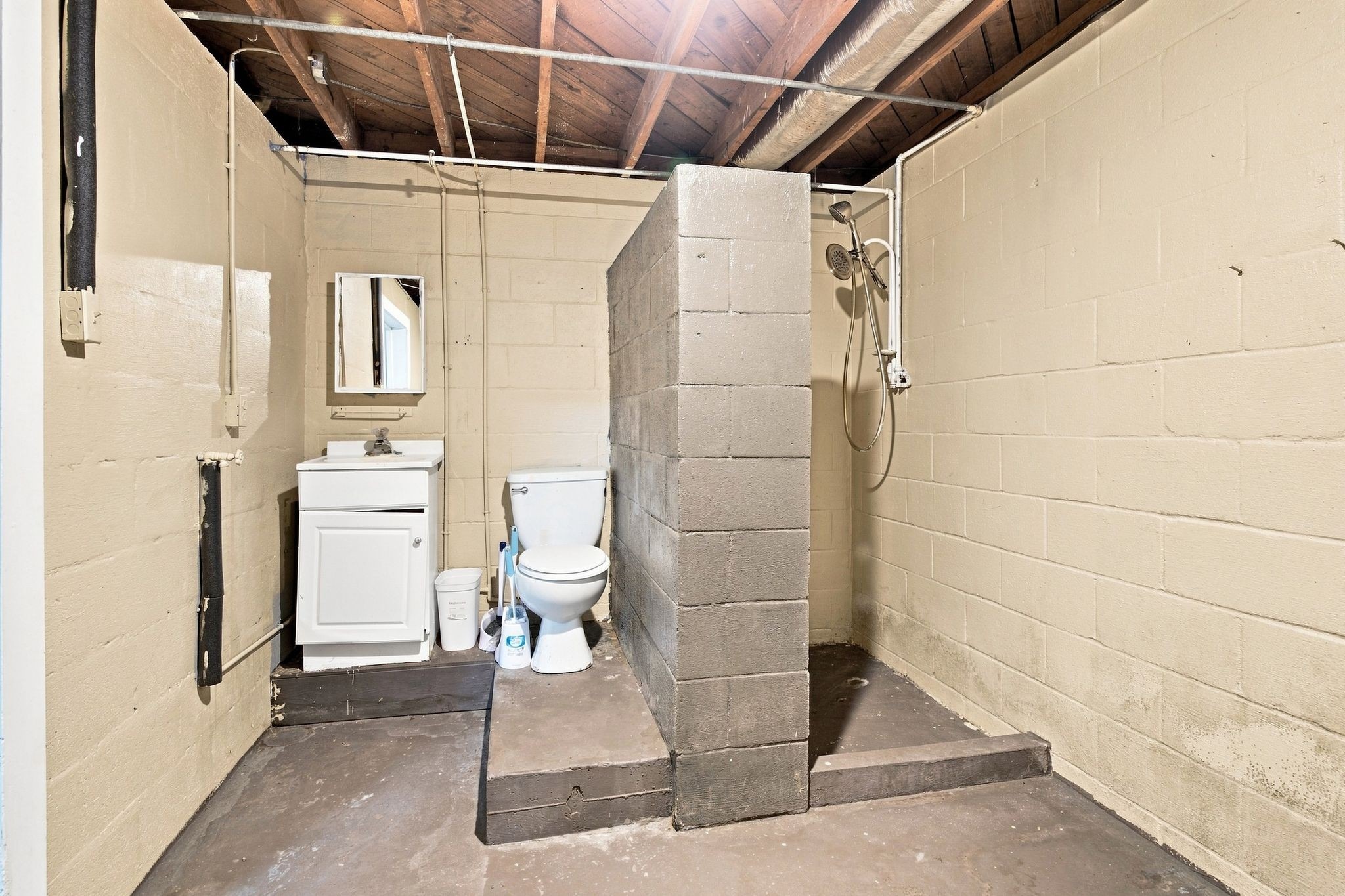 Ellington Dr, Lafayette, TN 37083 #1