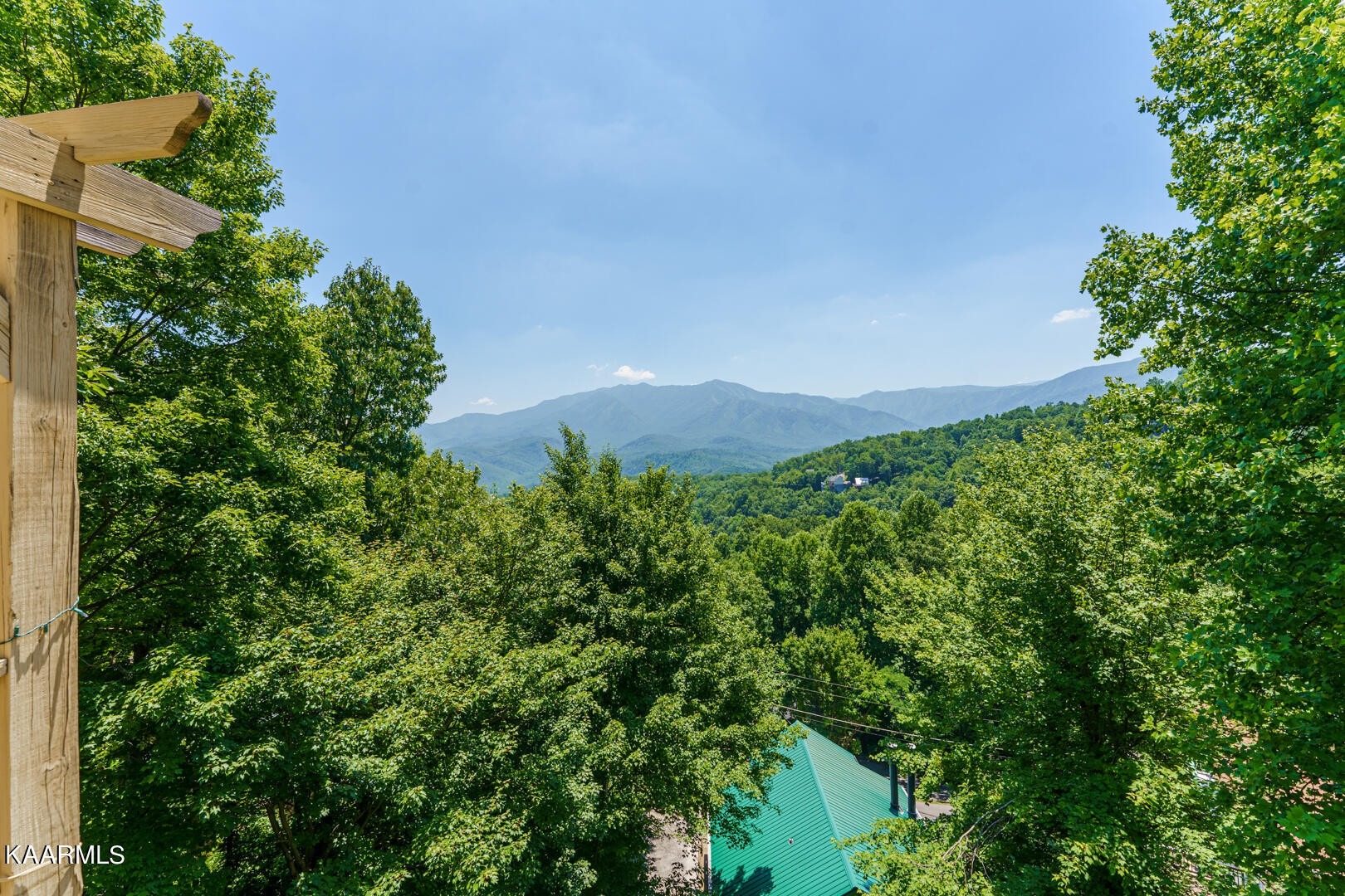 Luzerne Dr, Gatlinburg, TN 37738